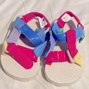 Super cute baby gap sandals
